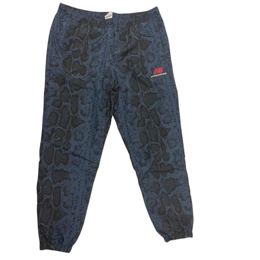 New Balance x Sneakersnstuff  SNS Snakeskin print Track pants size XL
